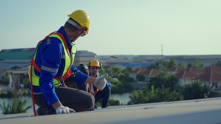 Fast & Reliable Emergency Roof Repairs in Lattingtown, NY